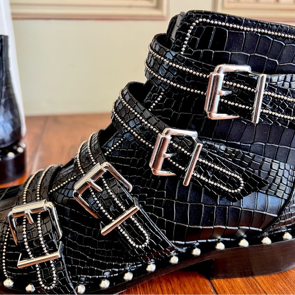 Brand New in Box Schultz Darcey Leather Croco Boots 6B with Studs - Picture 3 of 10